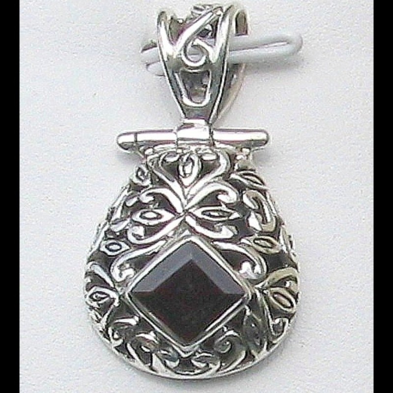 Bijoux indiens - Pendentif indien - Grenat