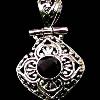 Bijoux indiens - Pendentif indien - Grenat