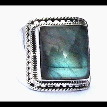 Bague indienne en argent et Labradorite - Bijoux indiens