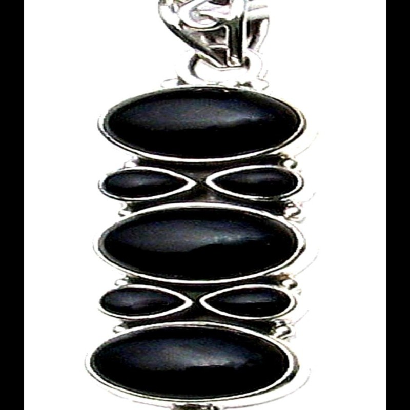 Pendentif indien argent – Onyx en cabochon