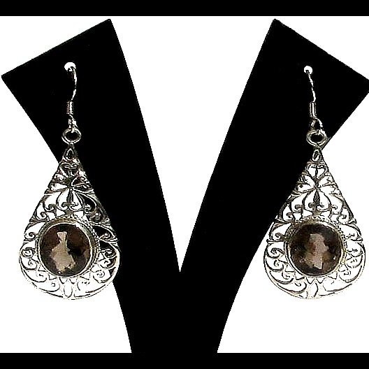Boucles d'Oreilles indiennes argent ciselé – Bijoux artisanaux quartz fumé