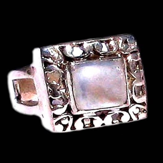 Bague indienne argent et Pierre de Lune - Bijoux indiens