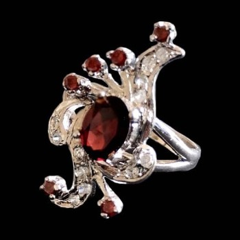 Bague argent rhodié Grenat naturel