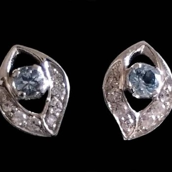 Bijoux indiens - Boucles d'oreilles indiennes rhodiées Topaze